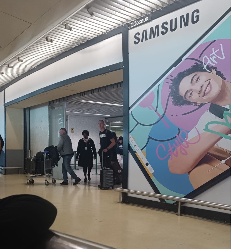 Lisbon Airport Meeting Point